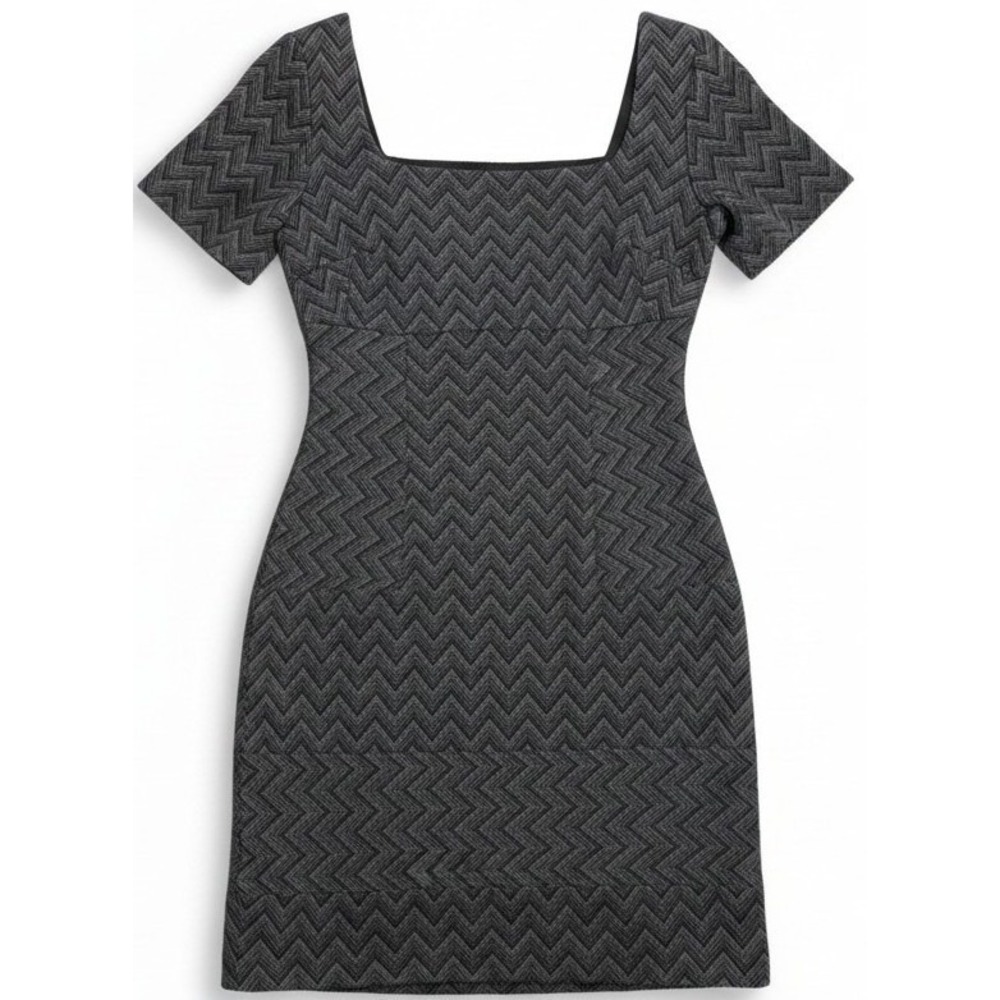 Evan Picone Women's Size 10 Black Gray Chevron Short Sleeve Sheath Dress
